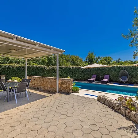 בית נופש House Cirik