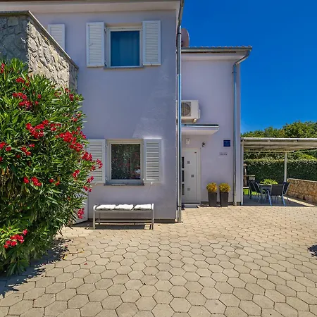 House Cirik בית נופש Kras