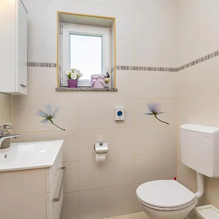 House Cirik בית נופש *